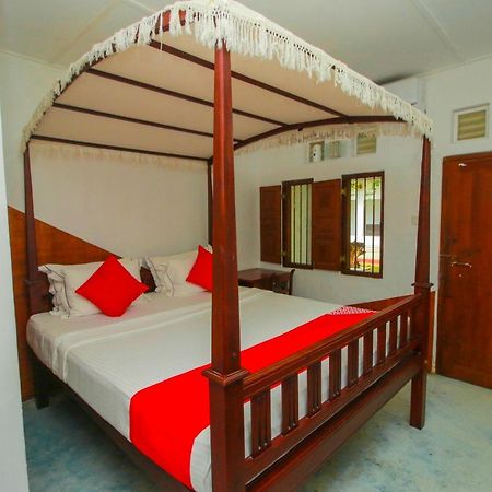 Hotel Nawathana Matara Buitenkant foto