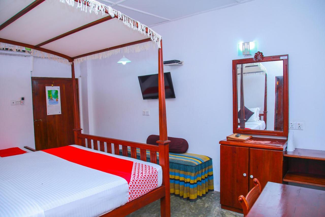 Hotel Nawathana Matara Buitenkant foto