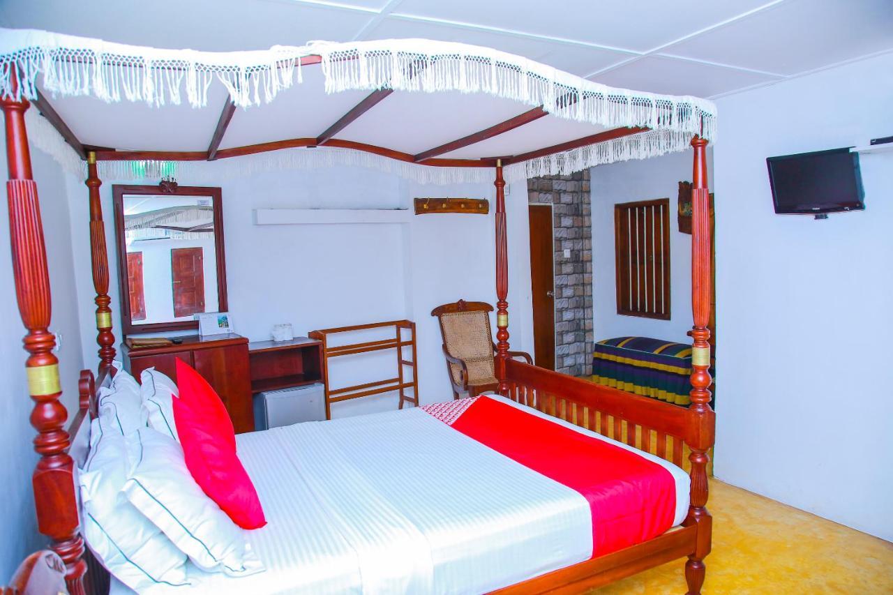 Hotel Nawathana Matara Buitenkant foto