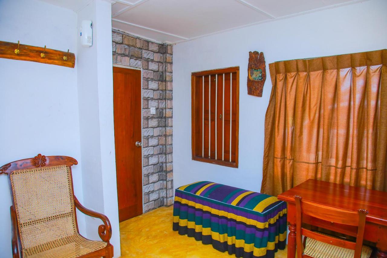 Hotel Nawathana Matara Buitenkant foto