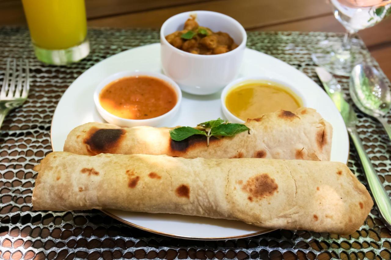 Hotel Nawathana Matara Buitenkant foto